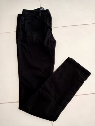 3€Pantalones Vaqueros Negros Talla 15-16 Años