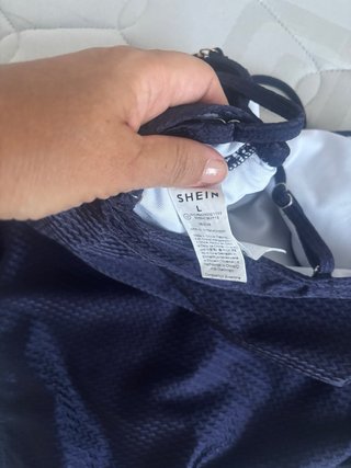 Bañador Shein Talla L Azul Marino. Usado una vez