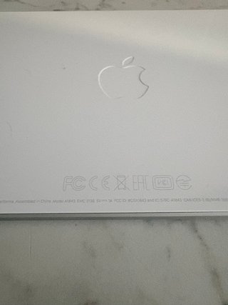 Lote Teclado QWERTY Internacional y Ratón Apple