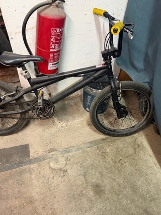 Bicicleta BMX Negra 20
