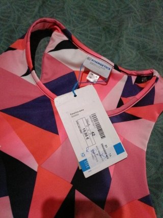 Top deportivo estampado geométrico