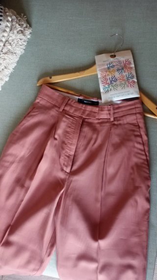 Pantalón de traje rosa