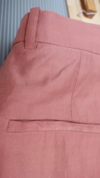 Pantalón de traje rosa