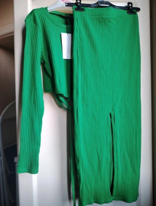 Completo Zara verde