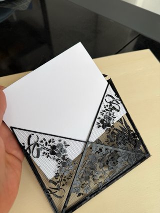 Sobre floral 3D personalizado