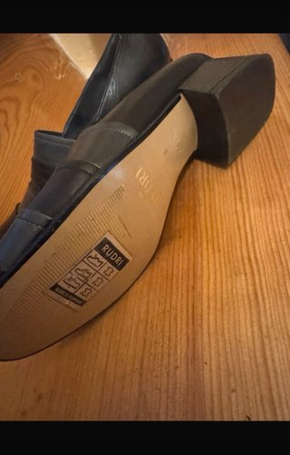 Sapatos Lady Amado pretos e cinza