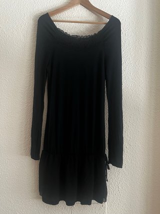 Vestido negro Intimissimi manga larga.