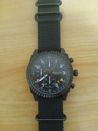 Reloj Negro Correa Tela