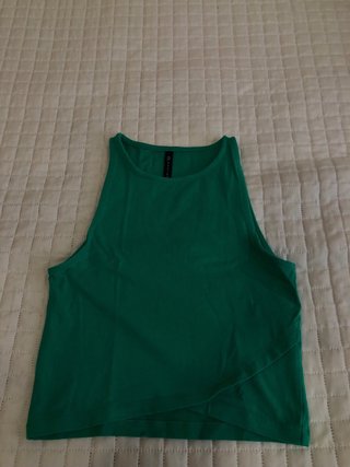 Top Cruzado Verde Stradivarius Talla XS