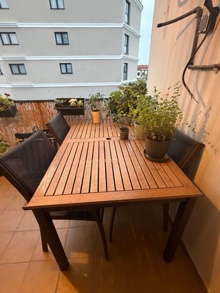 Mesa y 4 Sillas Exterior Madera y Metal
