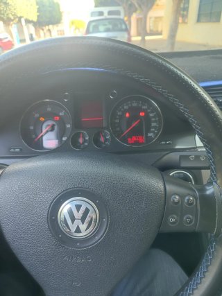 Volkswagen Passat Azul