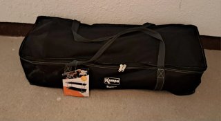 Literas camping Kampa plegables con etiqueta.
