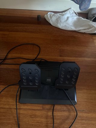 Volante RWA y Pedales Playstation 4