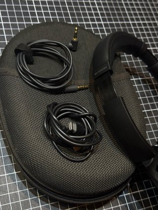 Auriculares Sony WH-1000XM4 Negros muy buen estado