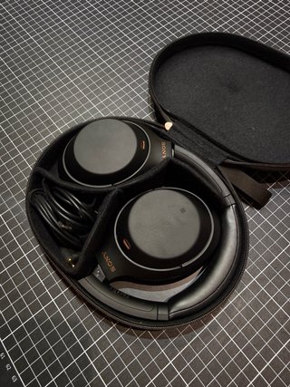 Auriculares Sony WH-1000XM4 Negros muy buen estado