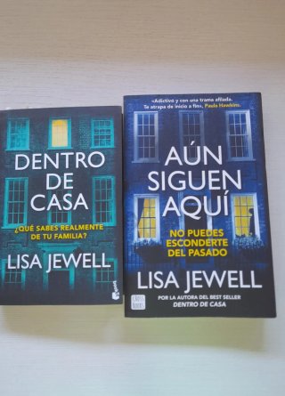 Dentro De Casa Aún Siguen Aqui 2 libros