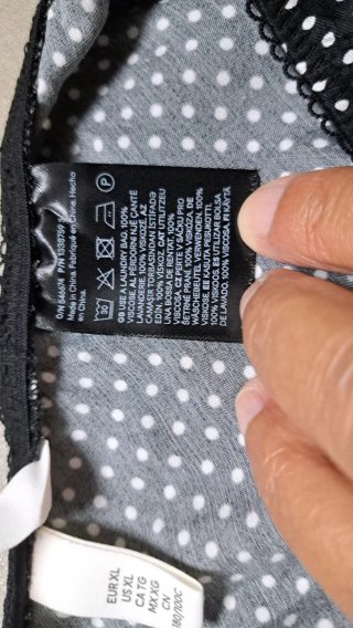 Falda H&M lunares blancos