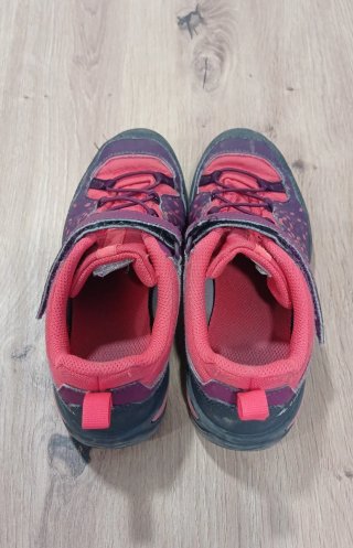 Zapatillas Quechua. Talla 34
