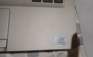 Portátil Dell Plata y Negro con cargador