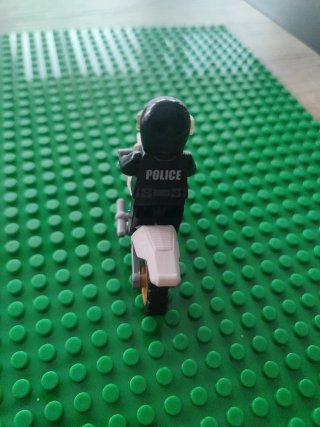 Lego Policía con Moto