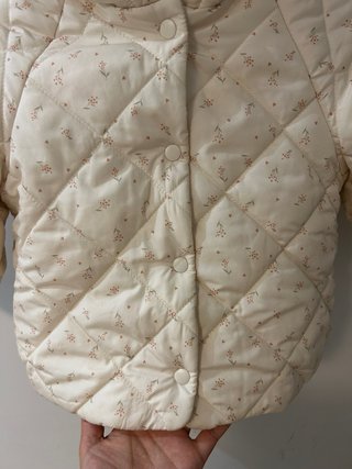 Chaqueta acolchada floral 2 años