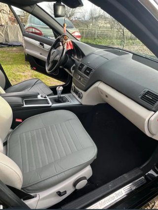Mercedes-Benz Clase C 2011