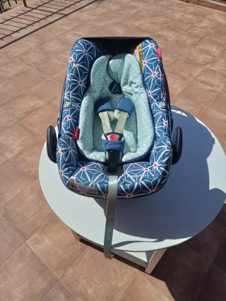 Maxi-Cosi Pebble Plus i-Size