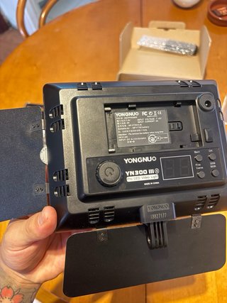 Par Luz LED Yongnuo YN300 Pro