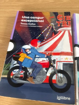 Ruedas y el enigma del campamento moco
