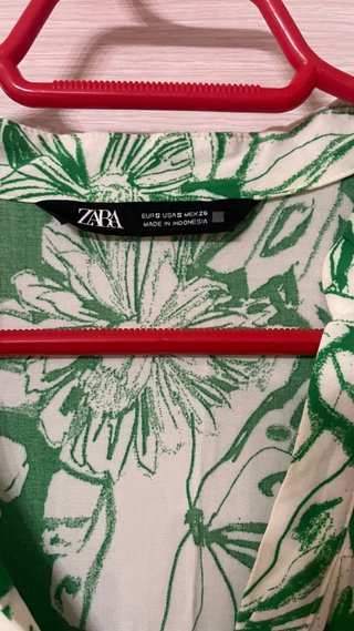 Vestido largo Zara floral verde y blanco Talla S