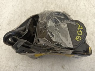 CINTURON SEGURIDAD TRASERO DERECHO RENAULT CLIO I