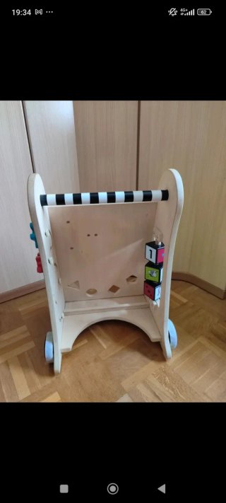 Andador infantil KidKraft desarrollo motor