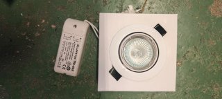 Luz aplique halógeno techo LAYRTON TRI-60E