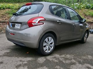 Peugeot 208 2014