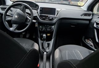 Peugeot 208 2014