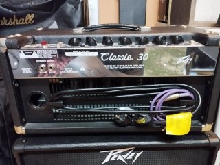 Ampli Peavey Classic 30 Cabezal y Pantalla