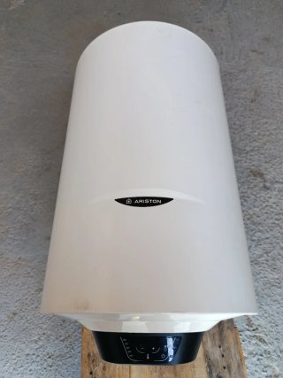 Calentador Eléctrico Ariston Blanco