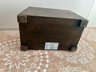 Caja porta fotos decorativa madera y metal.