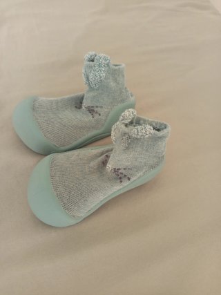 Attipas Talla 21.5
