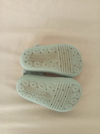 Attipas Talla 21.5