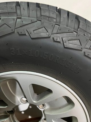 Llantas Mitsubishi Montero