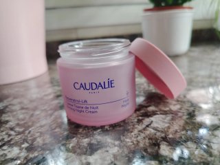 Envase de Caudalie Resveratrol-Lift Crema Noche