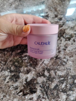 Envase de Caudalie Resveratrol-Lift Crema Noche