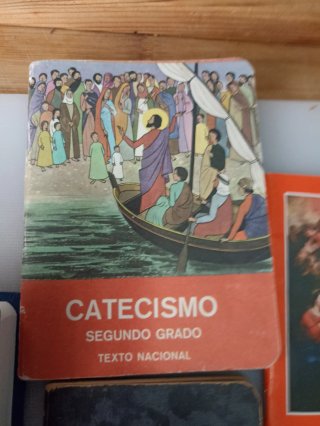LIBRO ANTIGUO DE ORACIONES 1935 +libretos varios