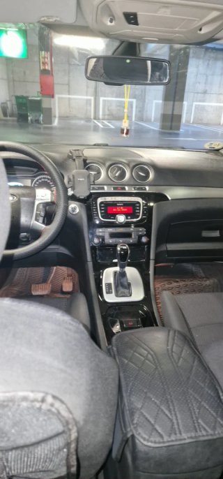 Ford S-MAX 2011