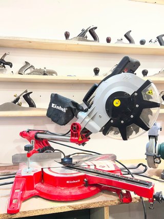Sierra Ingletadora Einhell 254mm