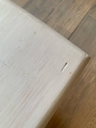 Mesa baja de madera de pino