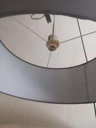 Lámpara de tela gris