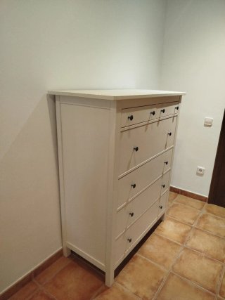 Cajonera de madera blanca