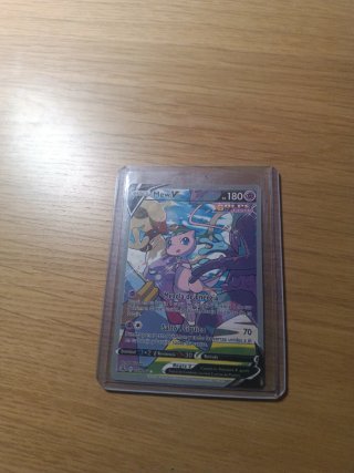 Mew V Arte Alternativo